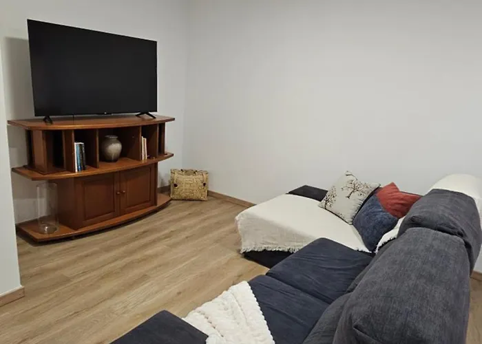 October Nest Φουνκάλ